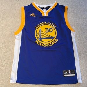 Youth Golden State Warriors jersey Steph Curry Size Medium. Like New.
